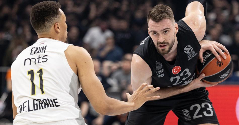 Η Φενερμπαχτσέ πέρασε την Παρτιζάν