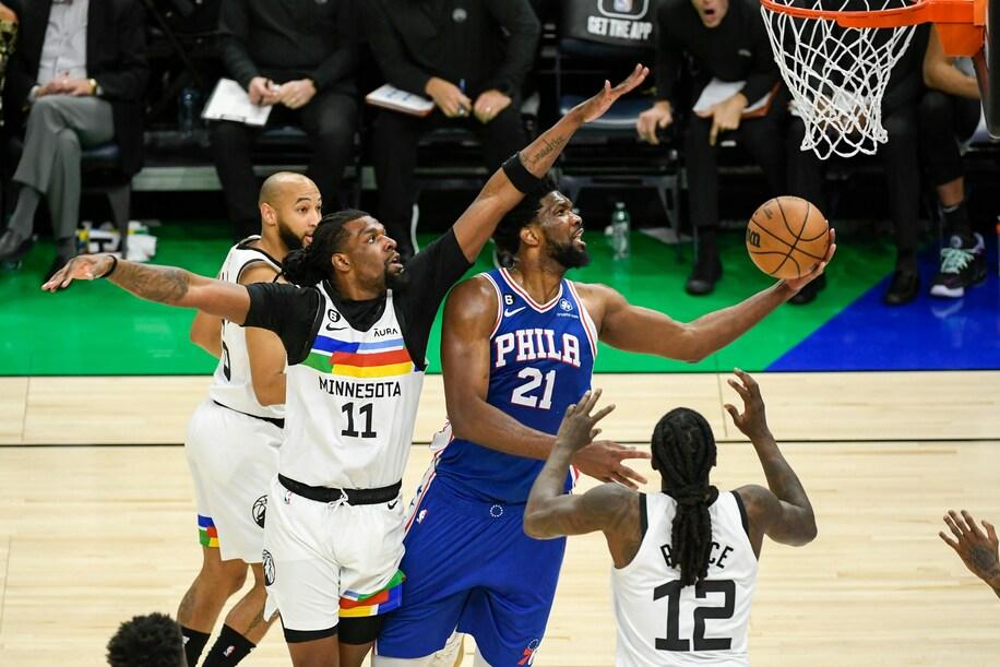 Ο Embiid σκοράρει 39, οι 76ers νίκησαν τη Wolves με 117-94