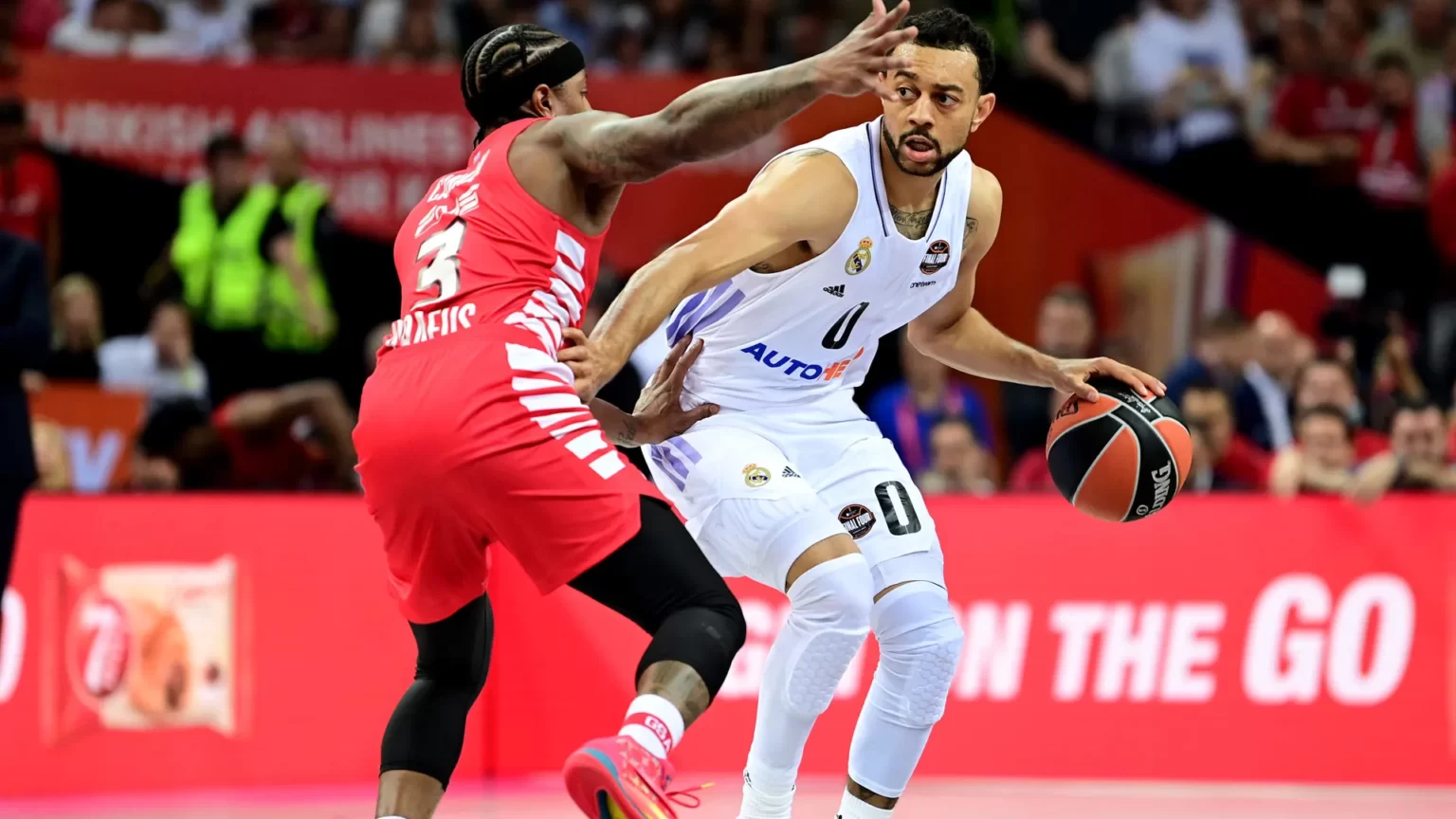 Ο Νάιτζελ Γουίλιαμς-Γκος επιστρέφει στον Ολυμπιακό