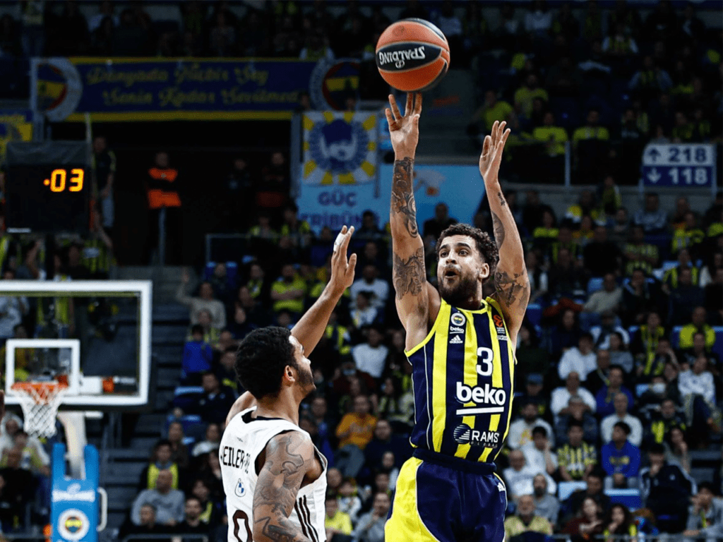 Ο Σκότι Γουίλμπεκιν σκοράρει 30, η Φενέρμπαχτσε νικά την Μπάγερν