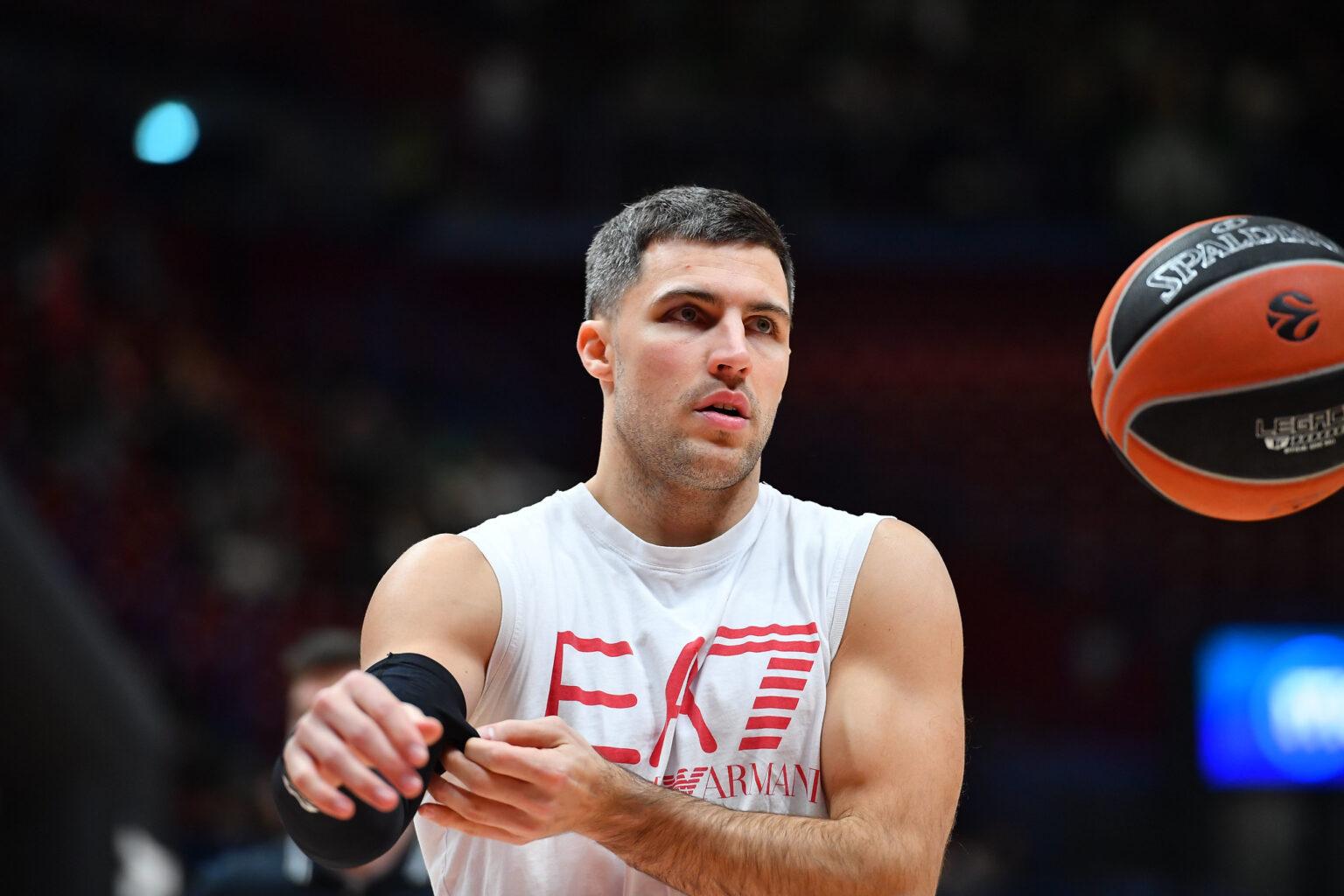 Η Αρμάνι Μιλάνο ενημερώνει για την κατάσταση του Μπίλι Μπάρον