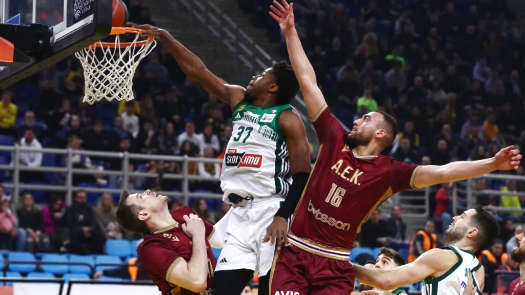 Ο Παναθηναϊκός κέρδισε εύκολα την ΑΕΚ εκτός έδρας