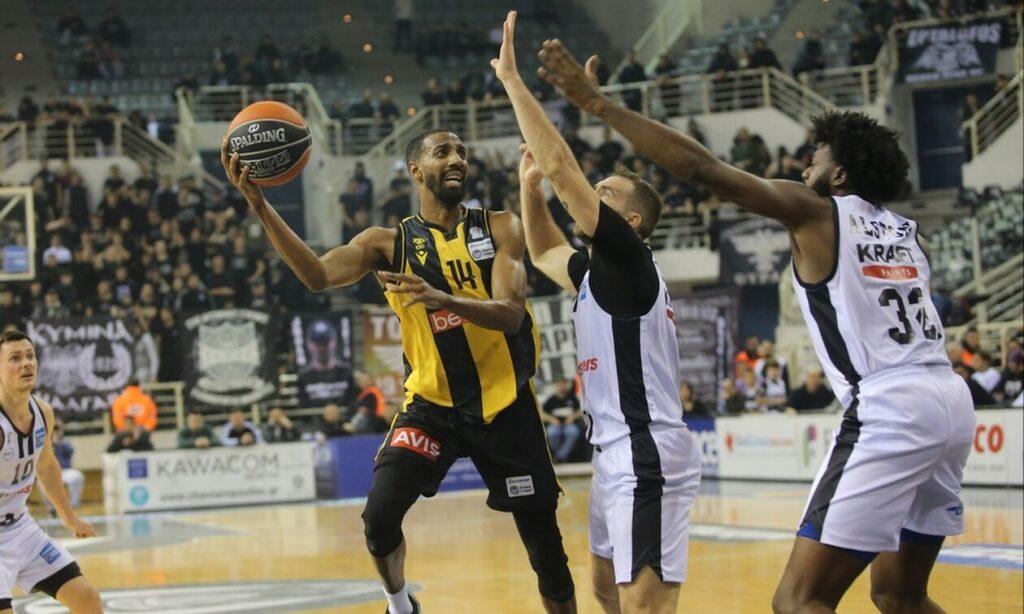 ΠΑΟΚ-ΑΕΚ 85-94: Ο Κουζμίνσκας διέσωσε τις ελπίδες για την 6η θέση