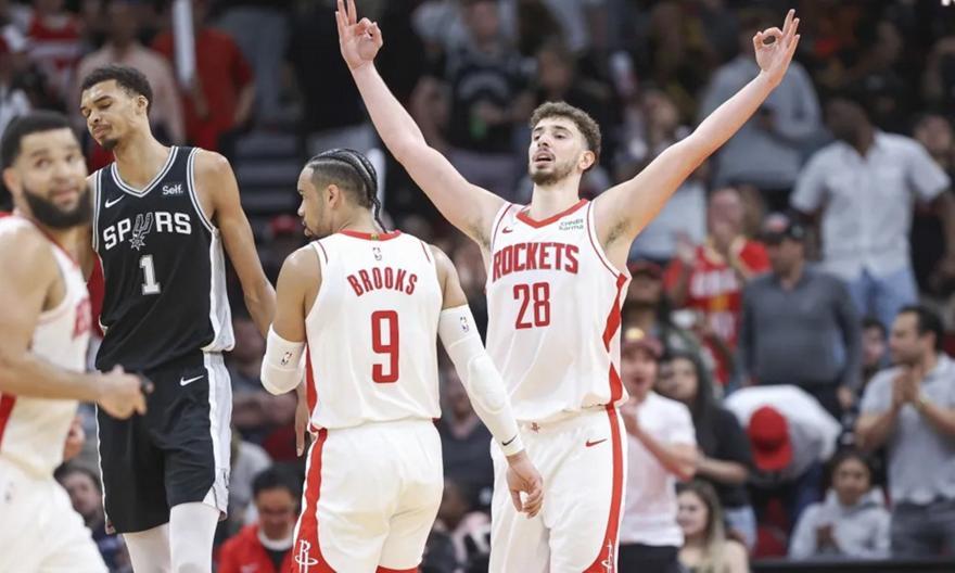 Ο Alperen Sengun πατάει τον Victor Wembanyama με ρεκόρ καριέρας 45 πόντων, ήττα για τους Μάβερικς