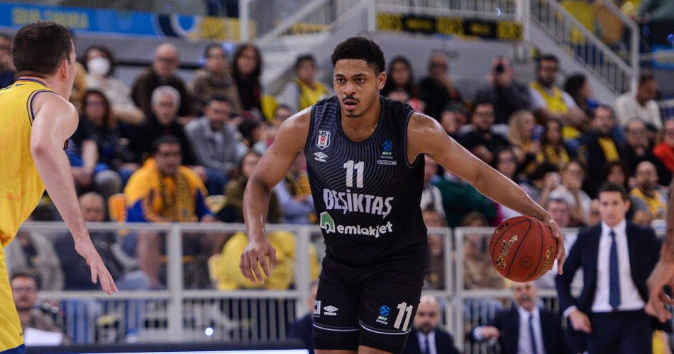 Ο Ματ Μίτσελ εκτός για το Game 3 με την Μπουργκ