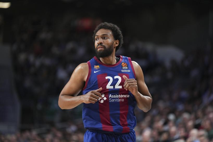 Ο Τζαμπάρι Πάρκερ θα παραμείνει στην Μπαρτσελόνα μέχρι το 2026