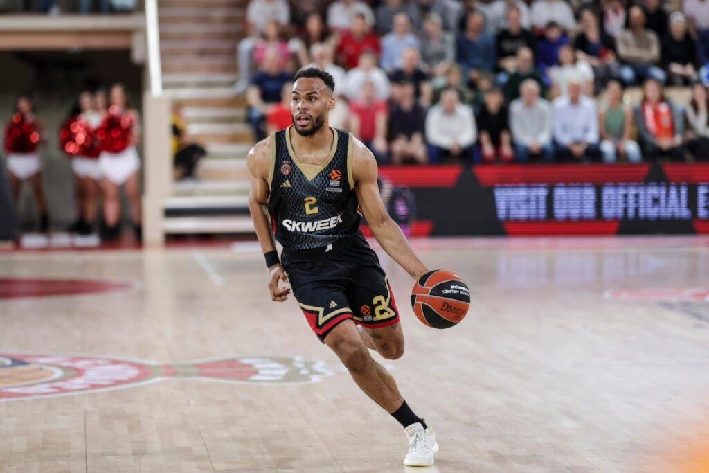 Η Μονακό ετοιμάζεται για τη Φενέρμπαχτσε με νίκη 34 πόντων στην LNB