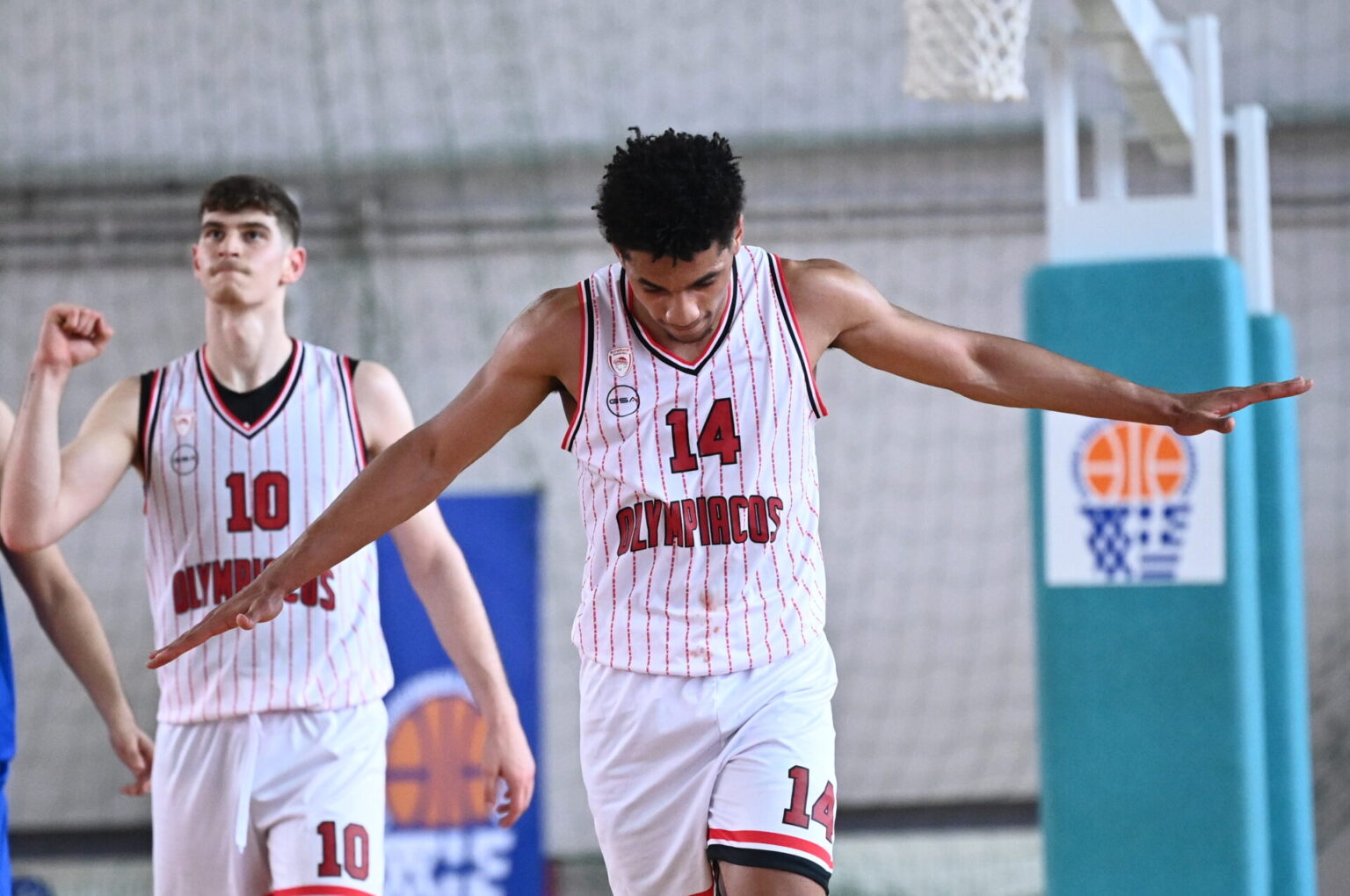 Πανελλήνιο Εφήβων, Final 8 (θ.1-4): Ολυμπιακός-Περιστέρι 74-60 (pics)