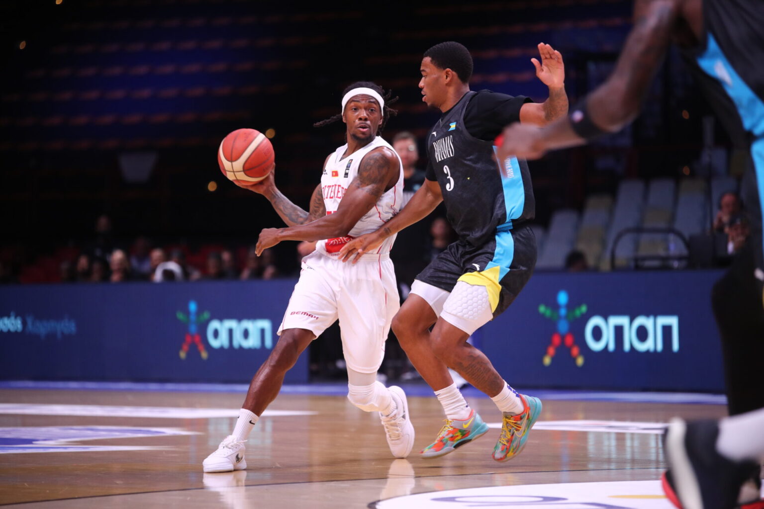 Aegean Ακρόπολις: Μαυροβούνιο-Μπαχάμες 93-80 (pics)