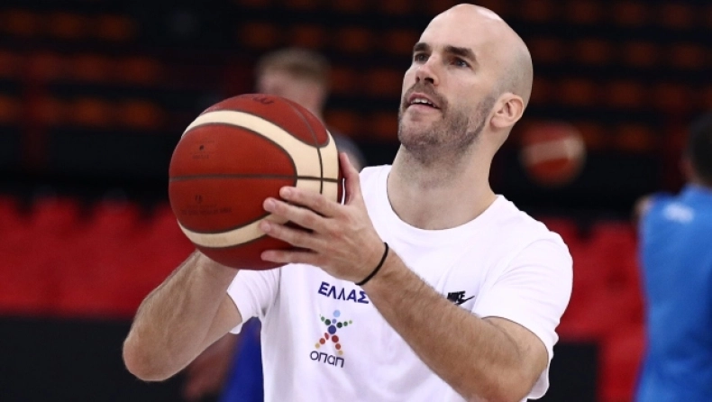 Νικ Καλάθης: «Να παίξουμε το καλύτερο μπάσκετ την κατάλληλη στιγμή»