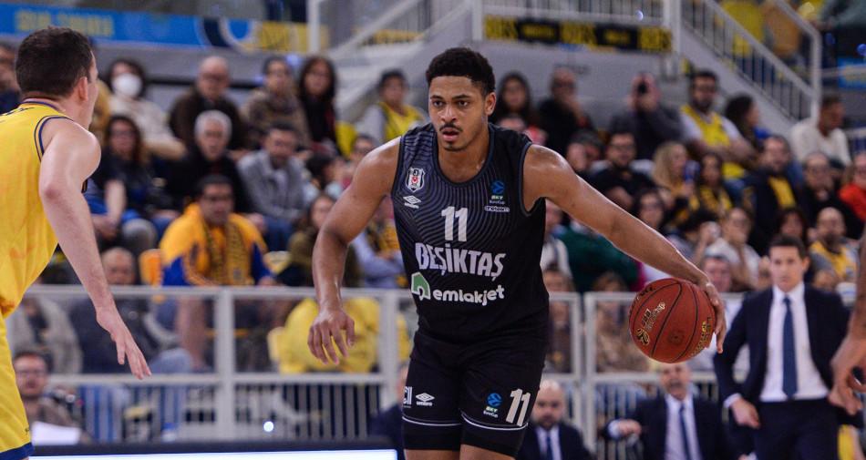 Ο Ματ Μίτσελ υπέγραψε συμφωνία 1+1 με τη Ζαλγκίρις Κάουνας