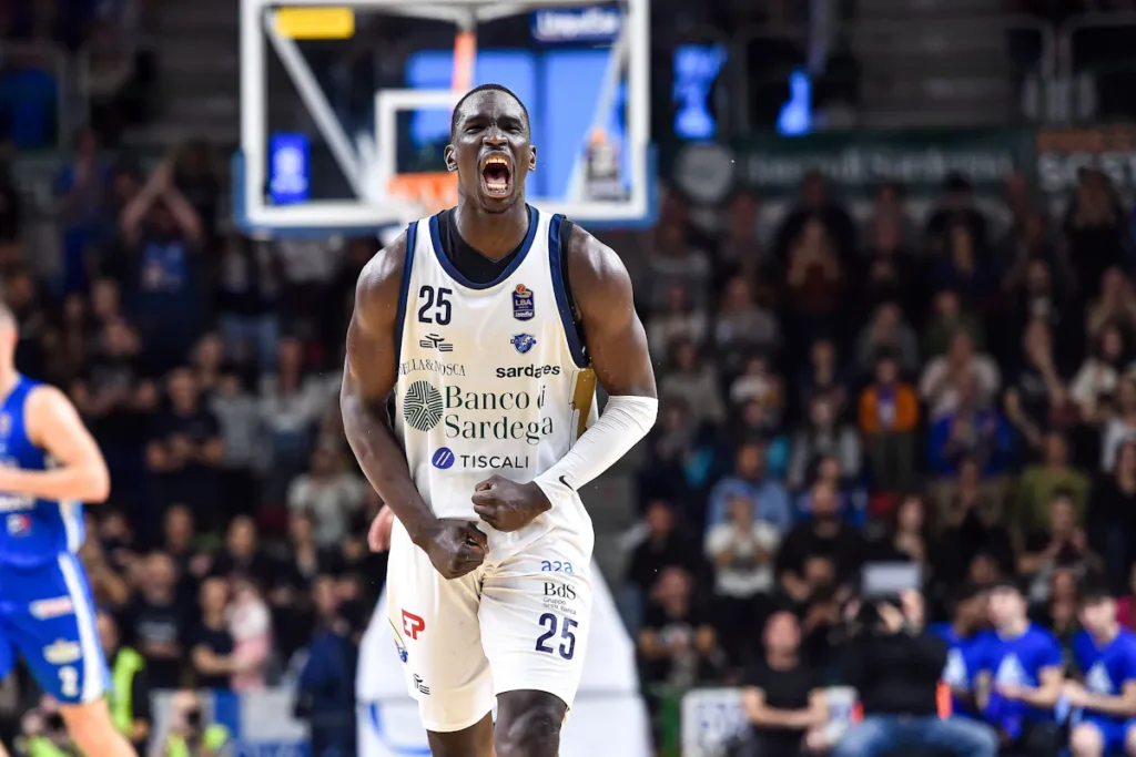 Αρμάνι: Μια ανάσα από την απόκτηση του Ουσμάνε Ντιόπ