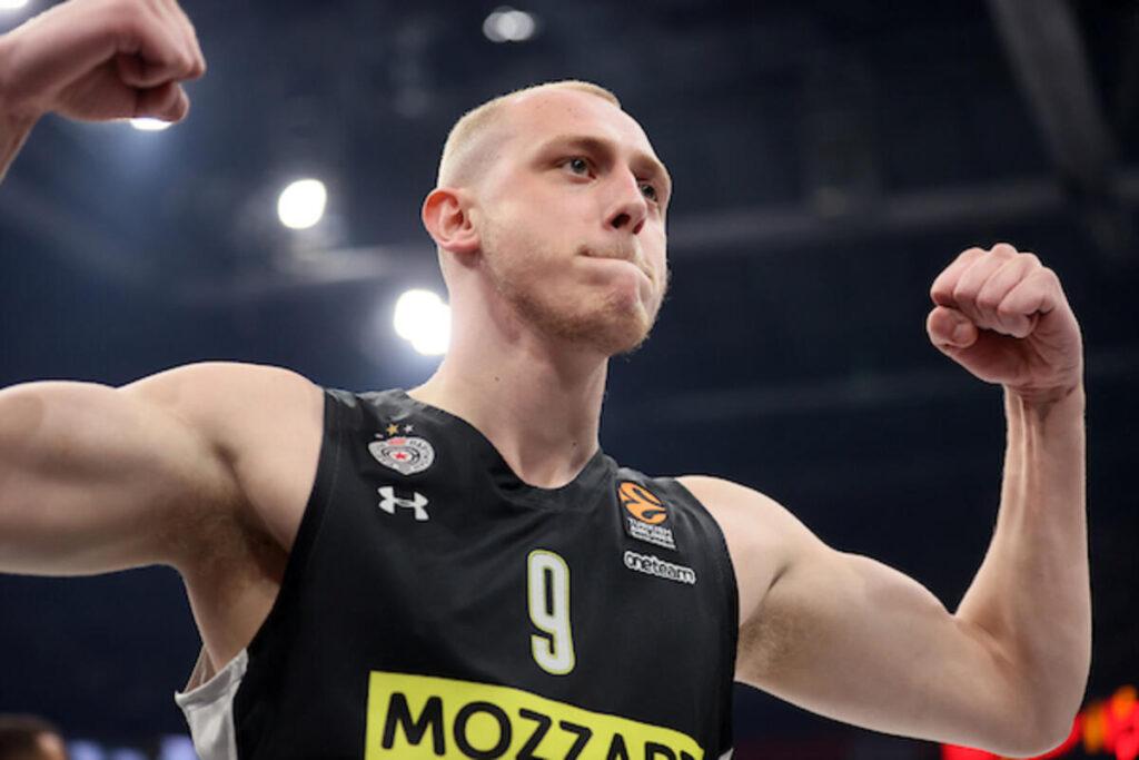 Παρτιζάν: Έφυγε ο Σμαϊλάγκιτς, έρχονται οι Τυρίκ Τζόουνς και Αϊζάια Μάικ