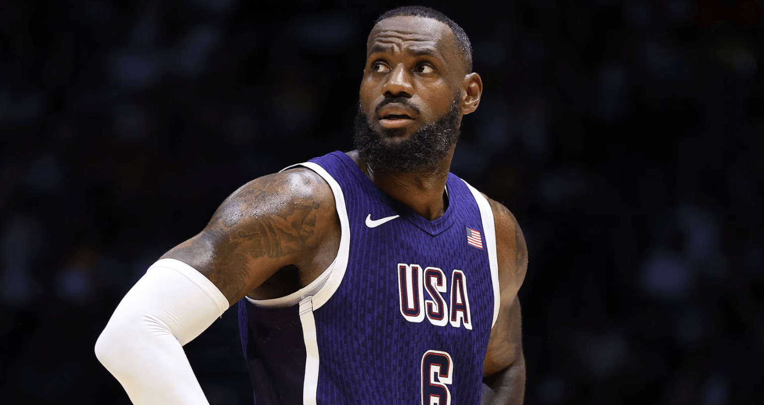 ΛεΜπρόν: Σημαιοφόρος των ΗΠΑ, ο πρώτος μπασκετμπολίστας που έχει την τιμή