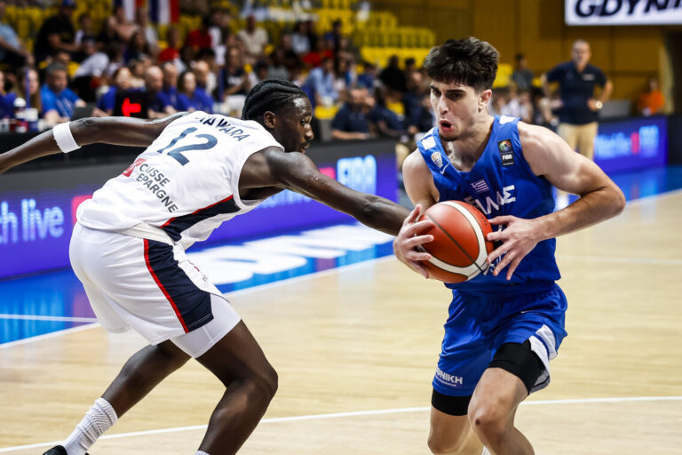 Νέων Ανδρών: Γαλλία-Ελλάδα 69-57