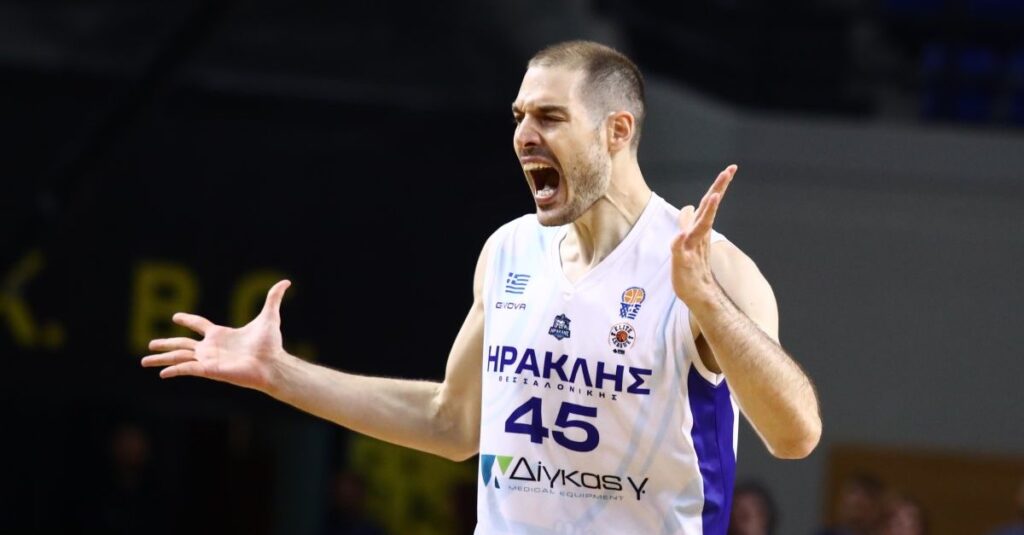 Σαρικόπουλος: «Δεν υπάρχει… ανίκητη ομάδα για την Εθνική, ο Ηρακλής θα κάνει κι άλλες μεταγραφές»