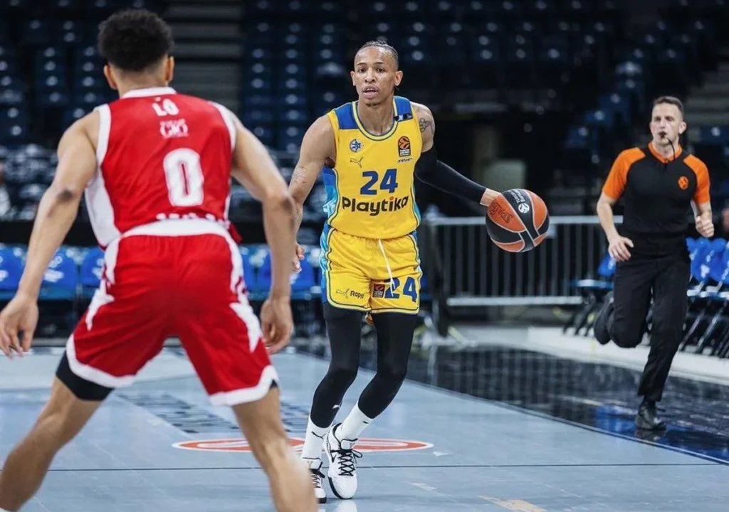 Γκραν Κανάρια: Ανακοίνωσε την απόκτηση του Τζο Τόμασον