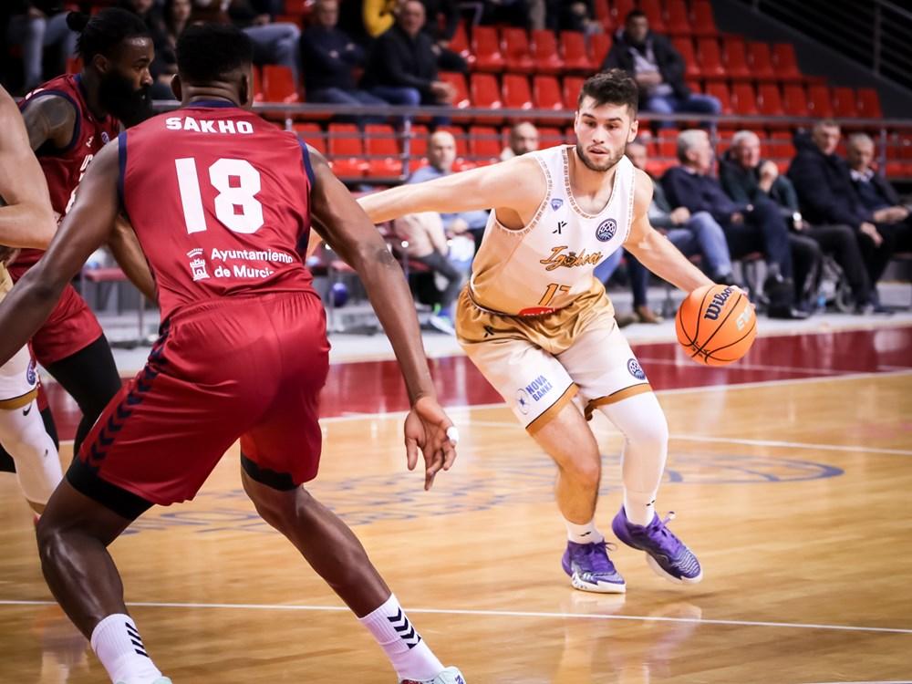 Μάριο Νάκιτς: Αφήνει την Ιγκοκέα και συνεχίζει στην Παρτιζάν