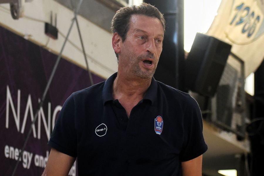 Καλαμπάκος: «Είμαστε αγνώστου ταυτότητας ακόμη, βλέπουμε… πράγματα και θαύματα φέτος στο πρωτάθλημα»