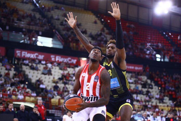 Ολυμπιακός – Άρης 102-72: Η πρώτη «ερυθρόλευκη» κατοστάρα της σεζόν