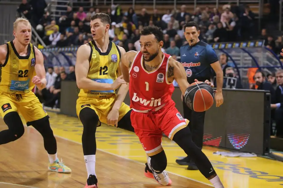 Άρης – Ολυμπιακός 77-88 : Χρειάστηκε ένα σοβαρό δεκάλεπτο ο Ολυμπιακός, 5η συνεχόμενη ήττα για τον Άρη