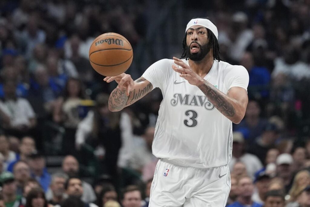 Ντάλας Μάβερικς: Χάνουν τον Άντονι Ντέιβις για αρκετές εβδομάδες