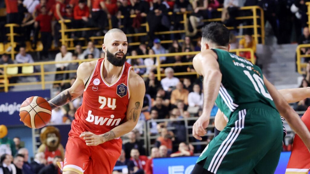 Αθλητικές μεταδόσεις: Το Περιστέρι υποδέχεται τον Ολυμπιακό και το Μαρούσι τον Παναθηναϊκό, πού θα δείτε τα παιχνίδια