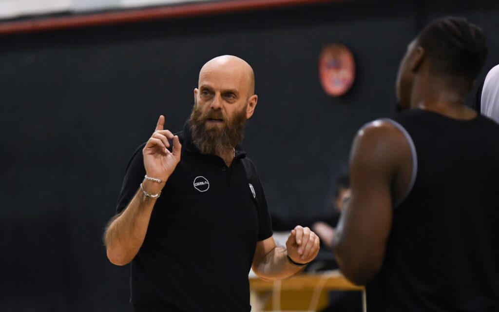 Καντσελιέρι: «Πολύ χαρούμενοι που βλέπουμε χαρούμενο τον κόσμο – Θέλουμε να πάρουμε το τρόπαιο στο Παλατάκι!»