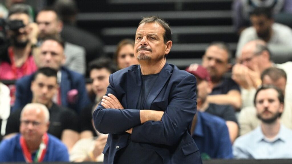 Final Four 2025, Αταμάν: “Όλοι μιλάνε για τον Γιαννακόπουλο που μπήκε στο παρκέ αλλά σε ποιο γήπεδο βάζεις τους οπαδούς του Ολυμπιακού πίσω από τον πάγκο μας”