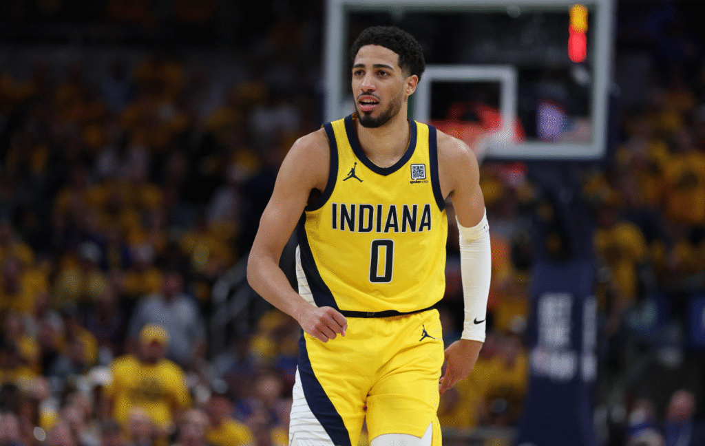 Πέισερς – Νικς 130-121: Μιά νίκη μακρία από τους τελικούς του NBA η Ιντιάνα με διαστημικό triple-double Χαλιμπέρτον