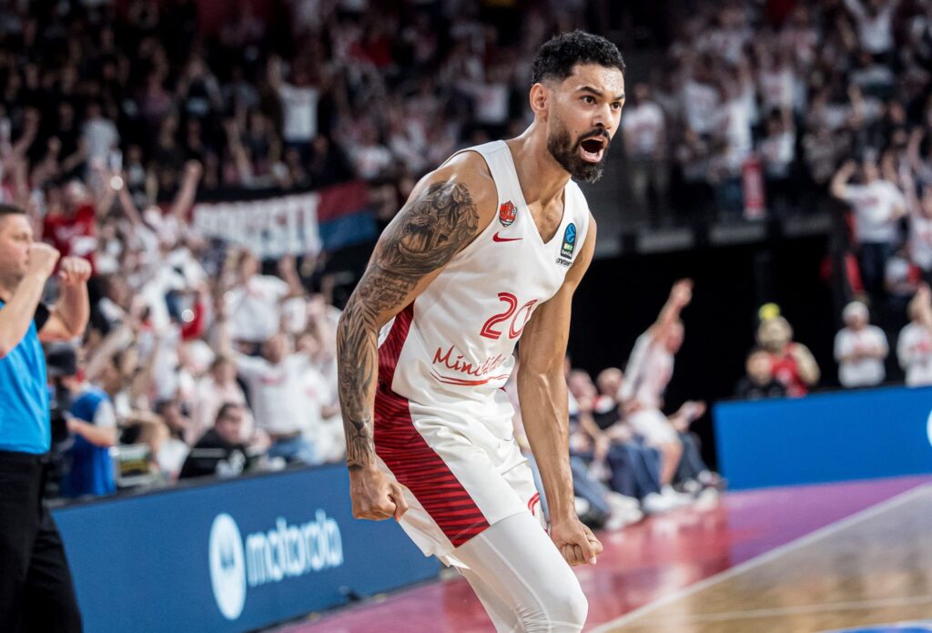 Παρί: Ανακοίνωσε την απόκτηση του Τζέρεμι Μόργκαν