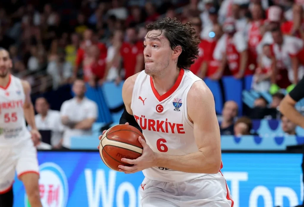 EuroBasket 2025: Μέρος της προπόνησης έβγαλε ο Όσμαν, Game Time Decision λένε οι Τούρκοι