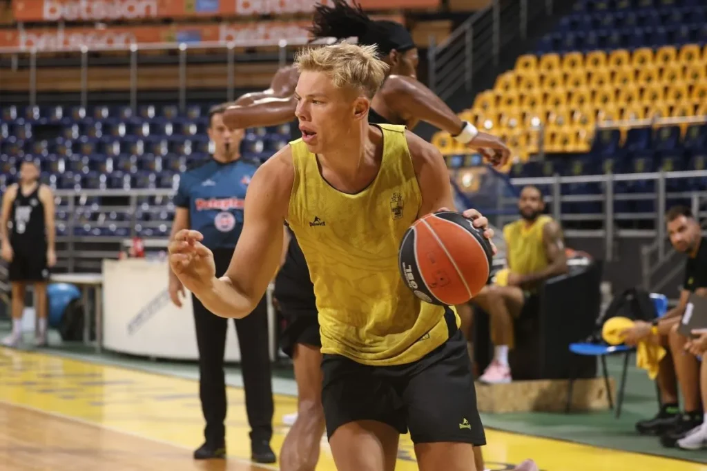 Άρης: Σοκ με Τανούλη – Η ανακοίνωση του συλλόγου για τον τραυματισμό του