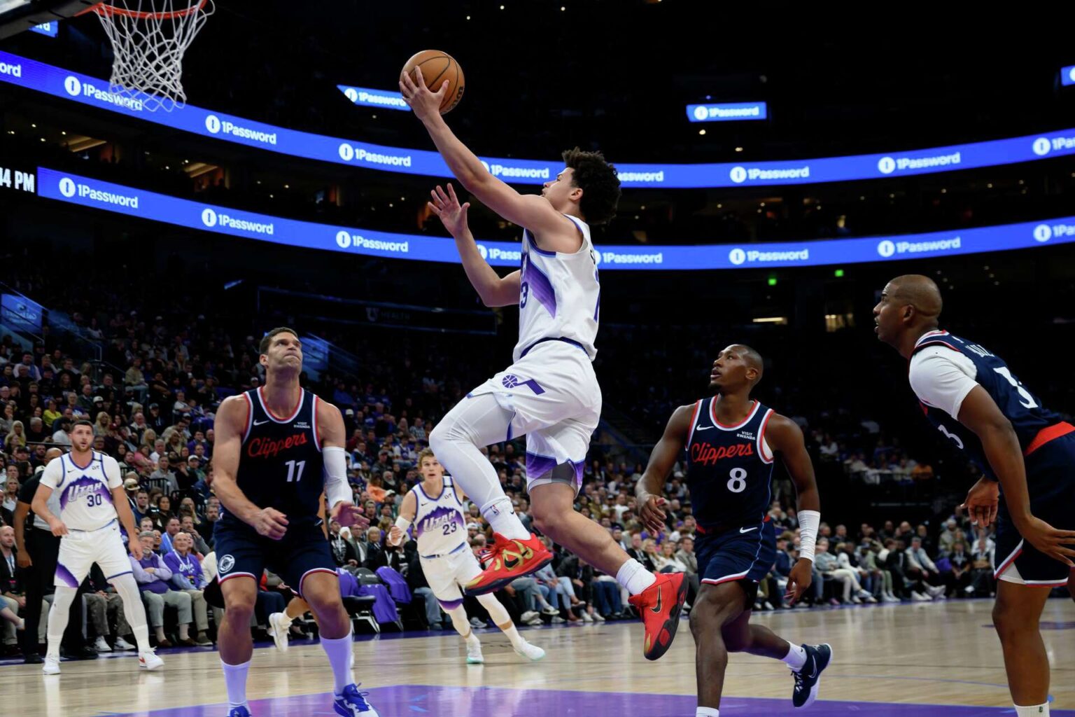 Εντυπωσιακή πρεμιέρα για τους Γιούτα Τζαζ – Θρίαμβος 129-108 επί των Κλίπερς με τρεις παίκτες πάνω από 20 πόντους