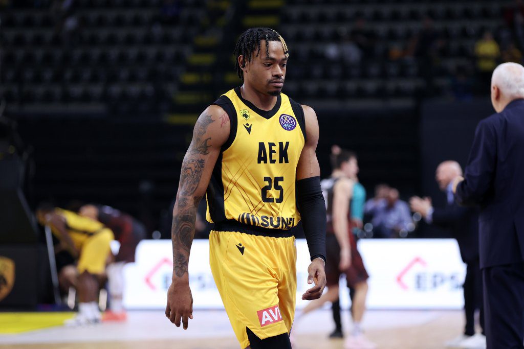 ΑΕΚ: Τσεκάρει την αγορά για παίκτες