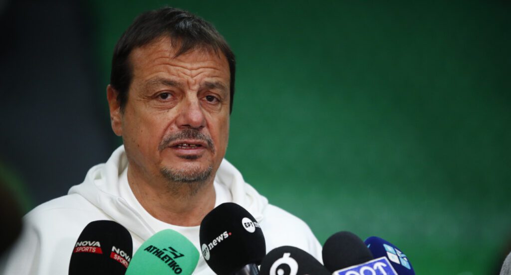 Αταμάν: «Έχουμε κατακτήσει EuroLeague, πρωτάθλημα, Κύπελλο, αλλά δεν έχουμε νικήσει ποτέ τον Ολυμπιακό στη EuroLeague!»