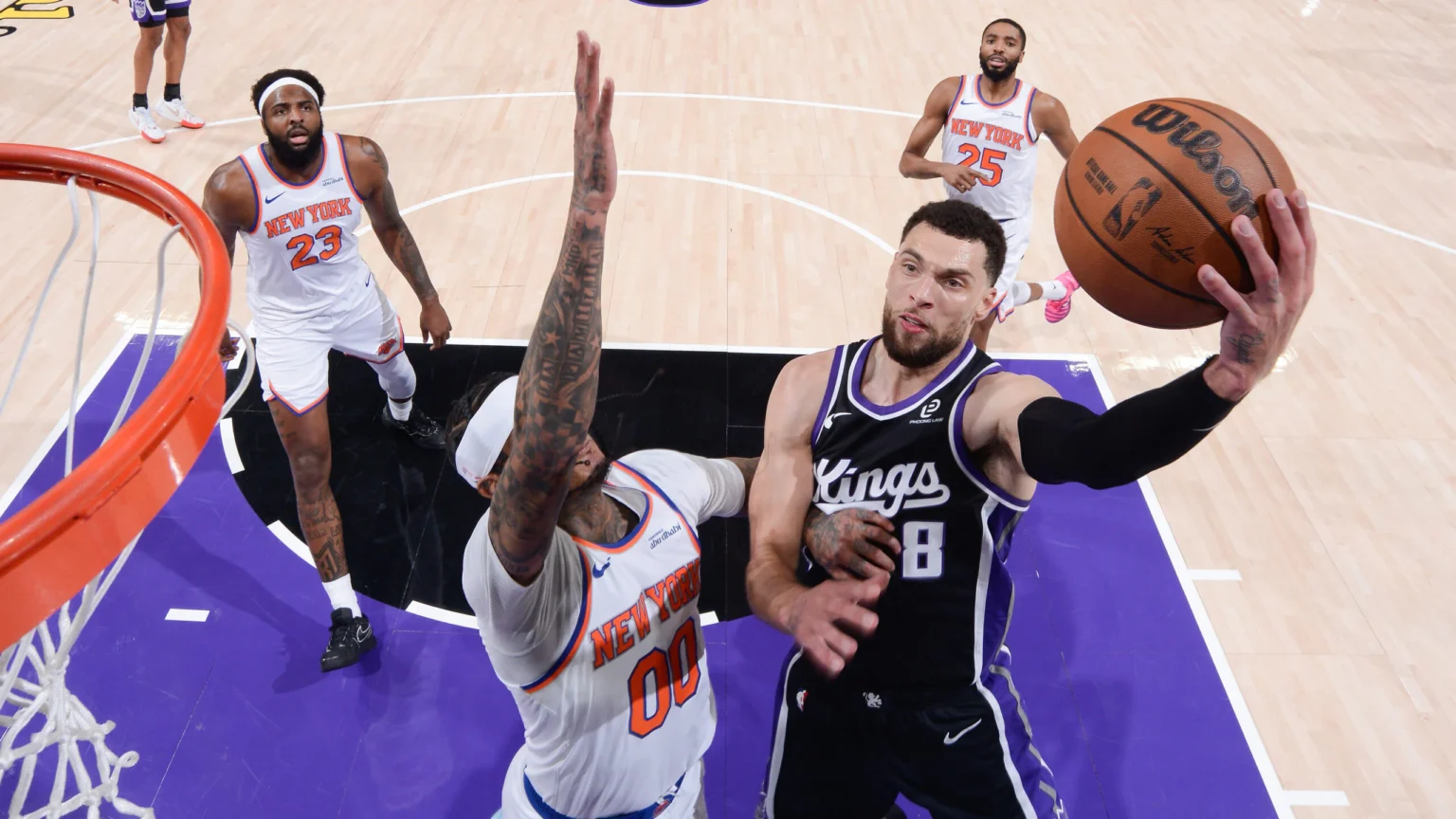 Καταρρέουν οι Νικς: Προβλήματα στην άμυνα και η απογοήτευση στο Σακραμέντο