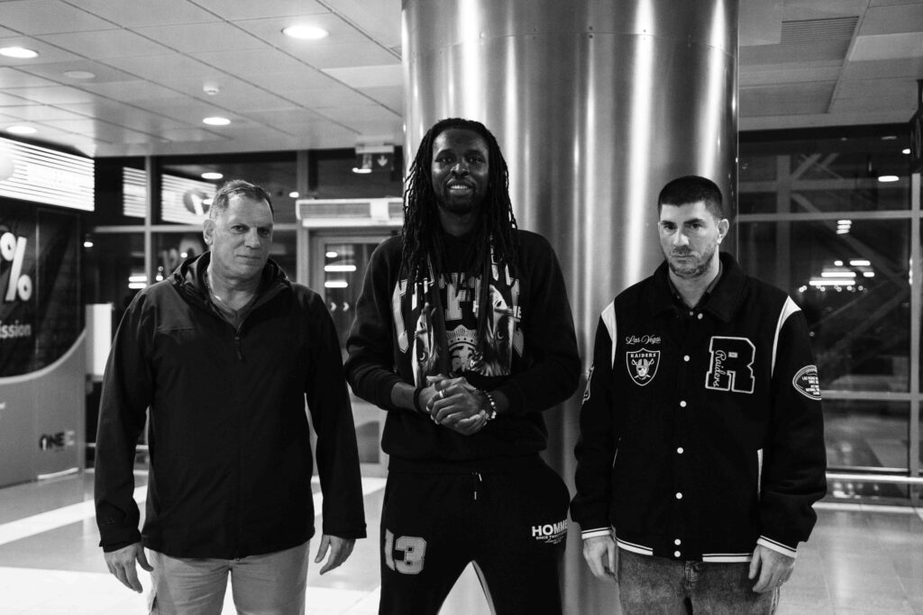 ΠΑΟΚ: Στη Θεσσαλονίκη ο Clifford Omoruyi για να ολοκληρώσει τη μεταγραφή του