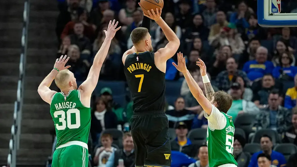 Kristaps Porzingis: Το ντεμπούτο του στους Golden State Warriors